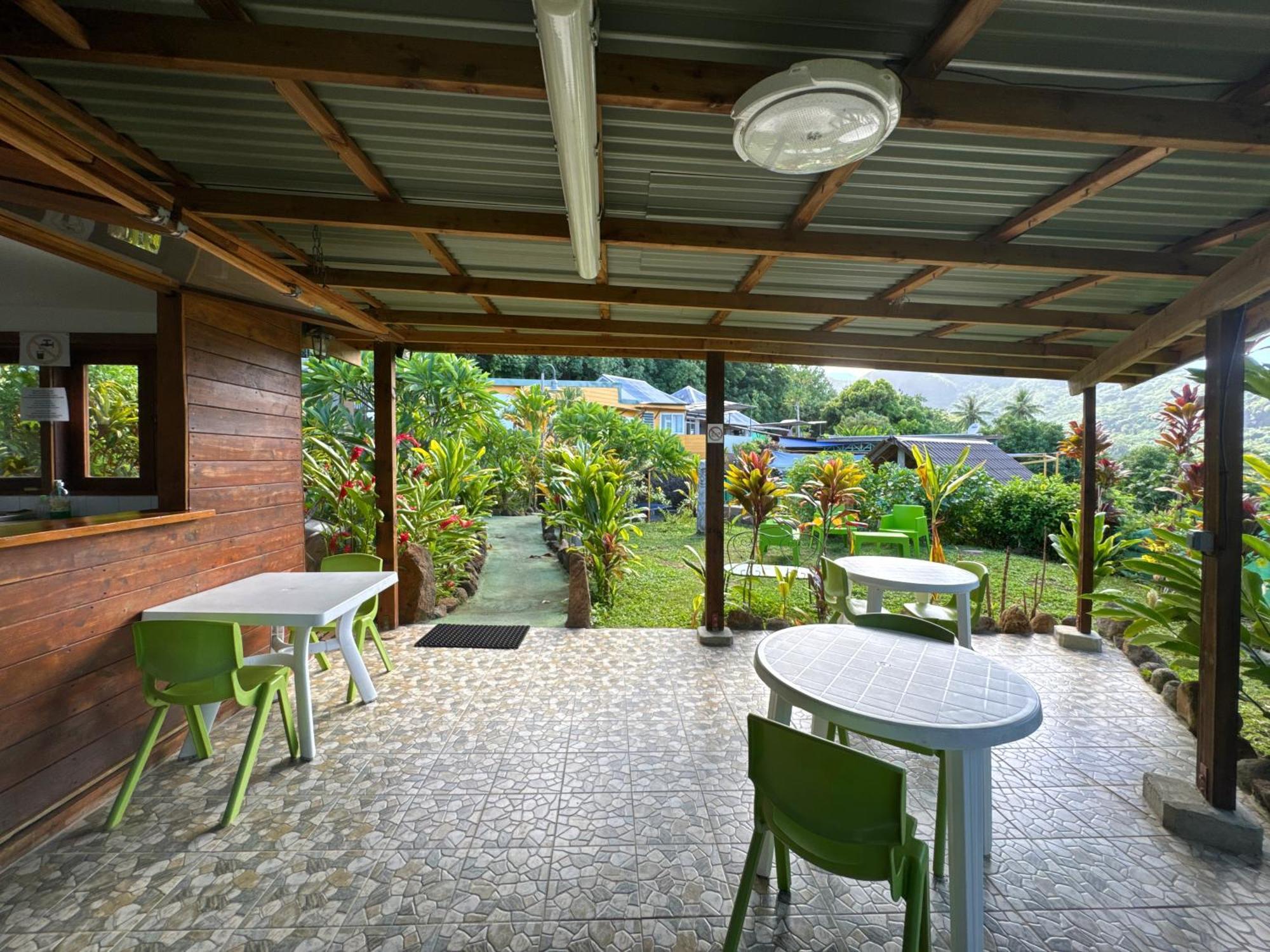 Fare Arana Moorea Guesthouse Atiha エクステリア 写真