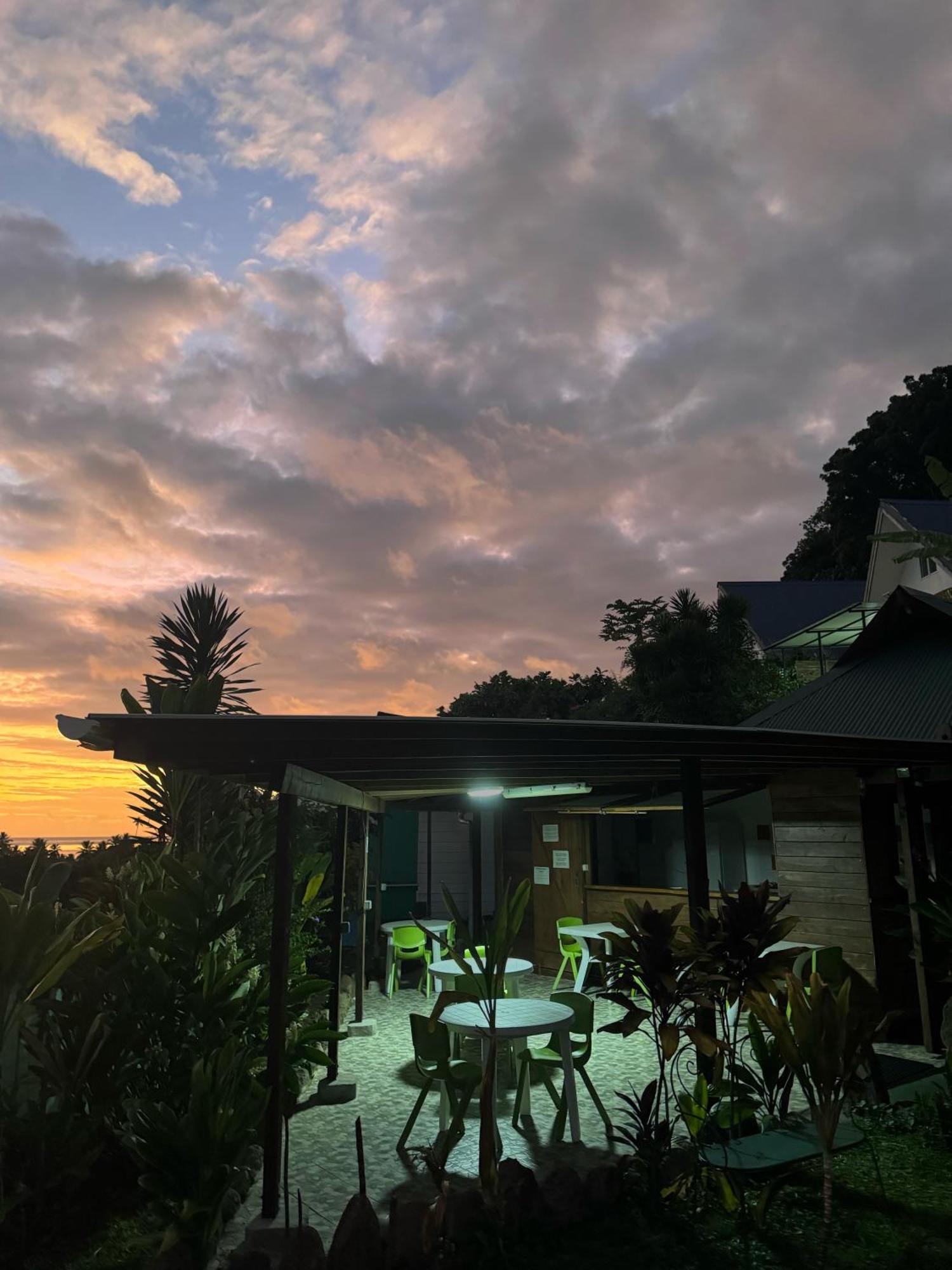 Fare Arana Moorea Guesthouse Atiha エクステリア 写真