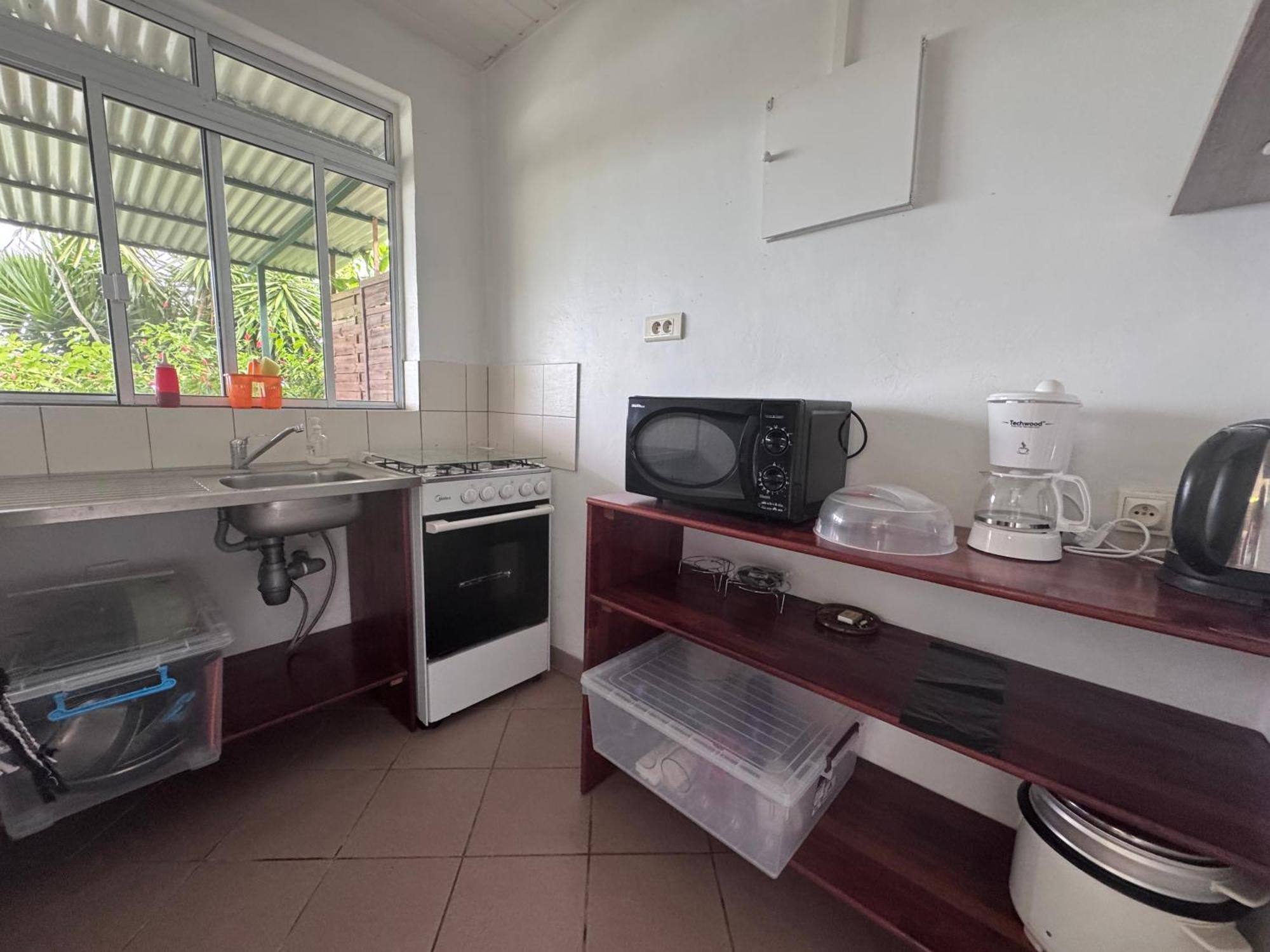 Fare Arana Moorea Guesthouse Atiha 部屋 写真